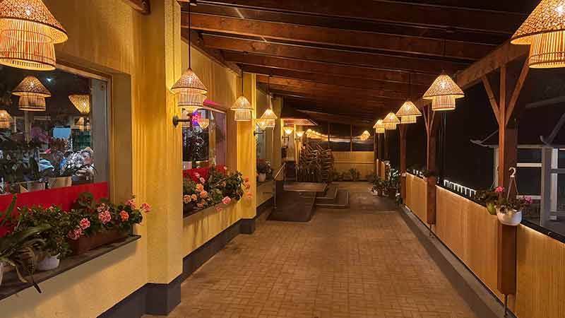 &Uuml;berdachte Terrasse